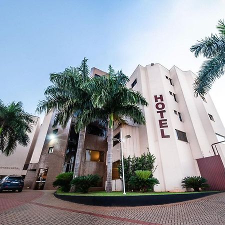 London Hotel لوندرينا المظهر الخارجي الصورة