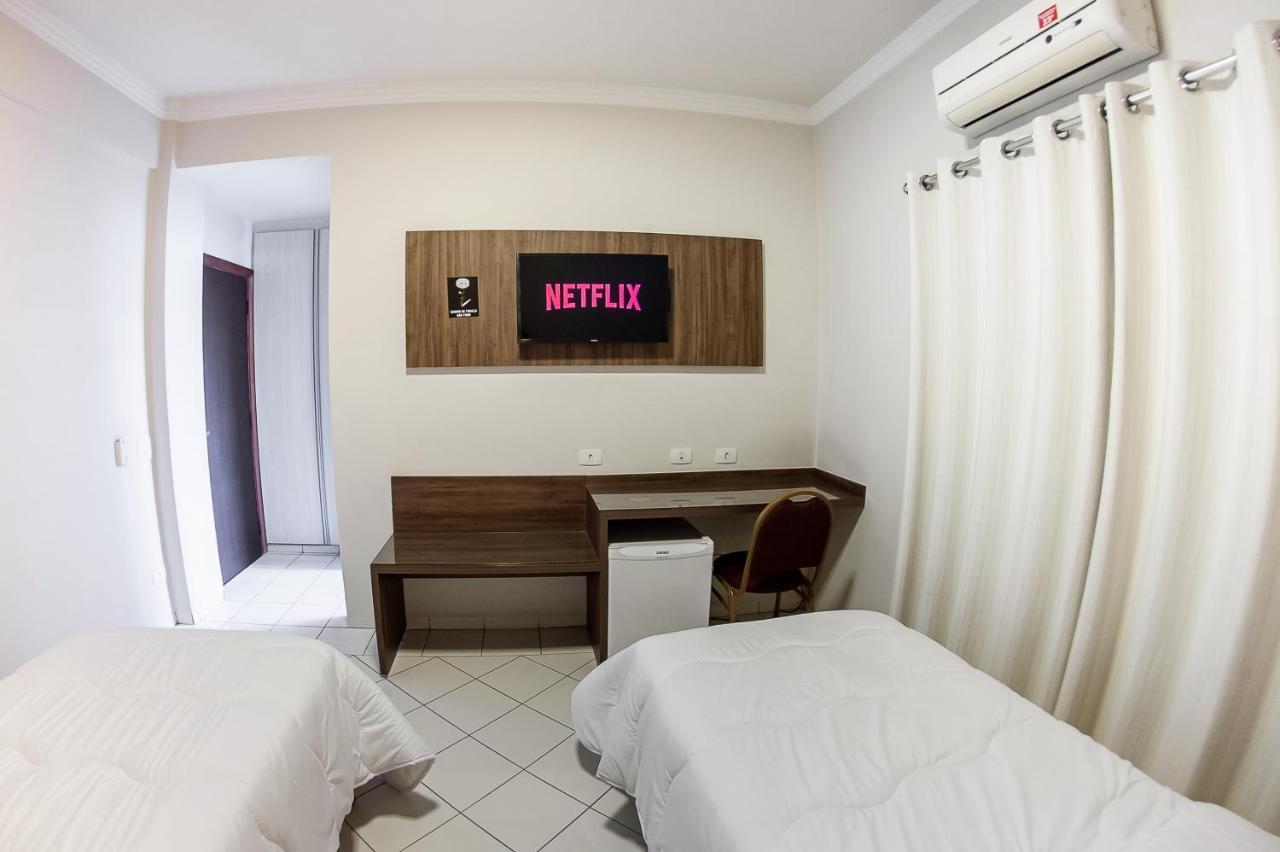 London Hotel لوندرينا الغرفة الصورة