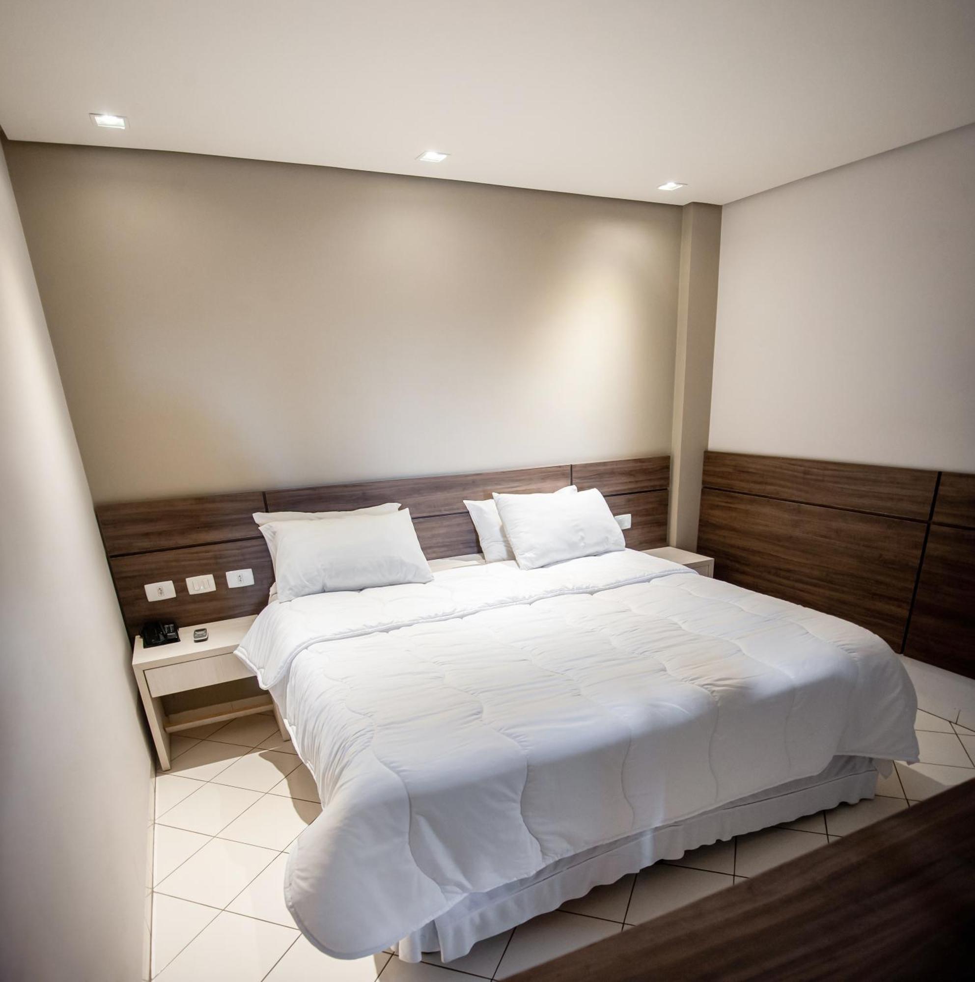 London Hotel لوندرينا الغرفة الصورة