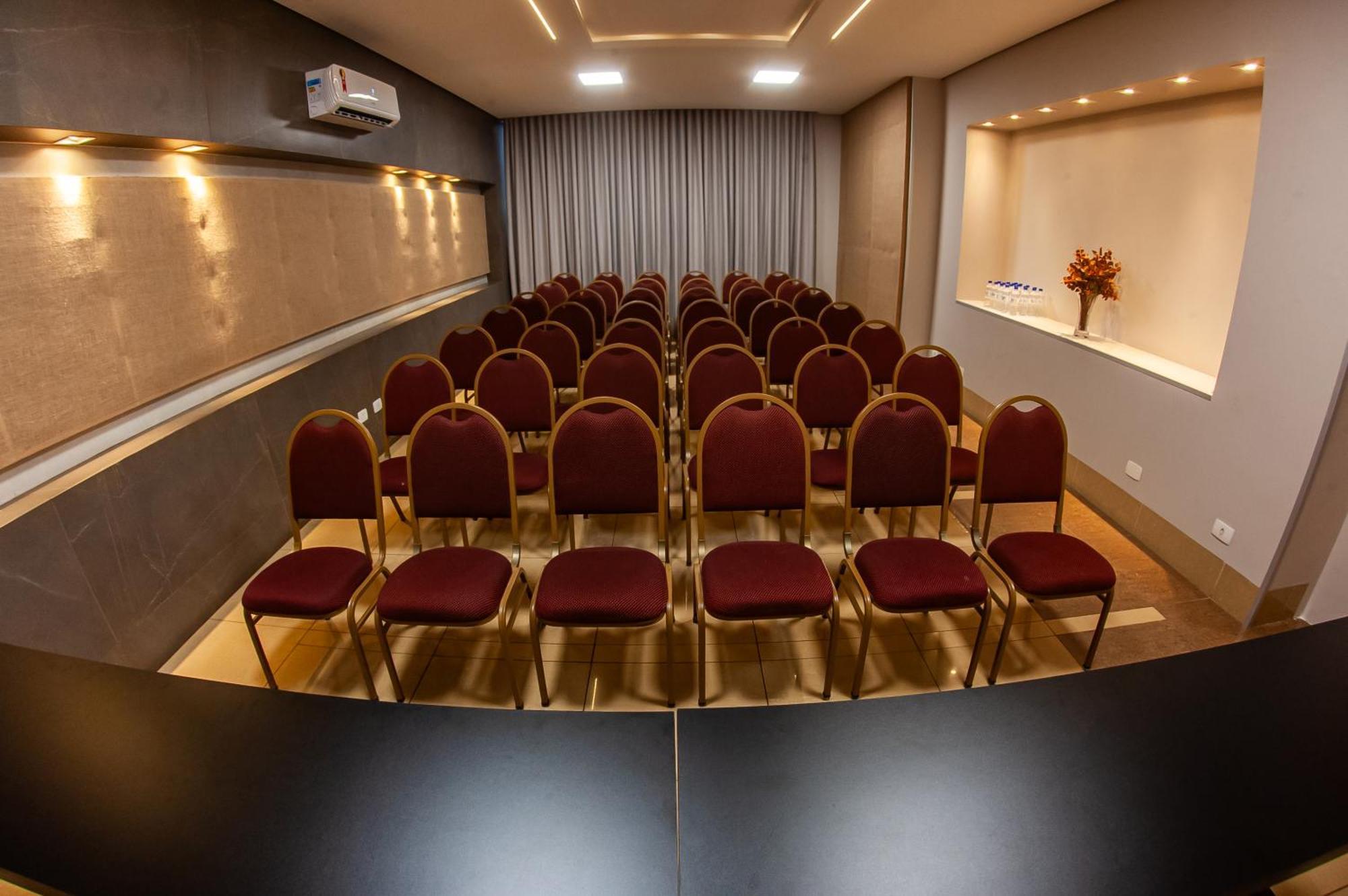 London Hotel لوندرينا المظهر الخارجي الصورة