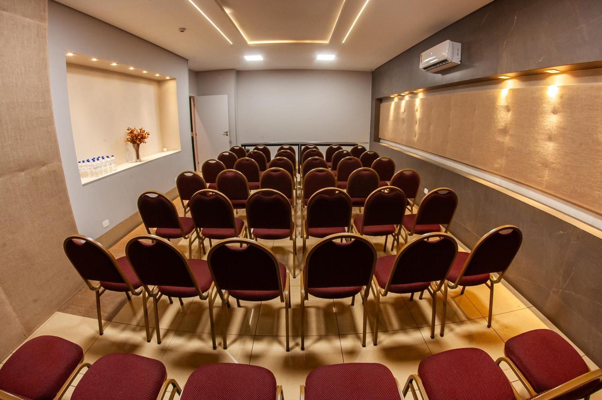 London Hotel لوندرينا المظهر الخارجي الصورة