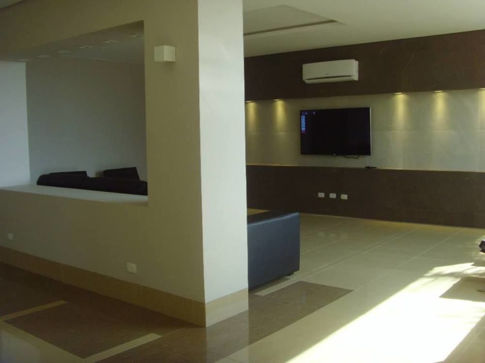 London Hotel لوندرينا المظهر الخارجي الصورة